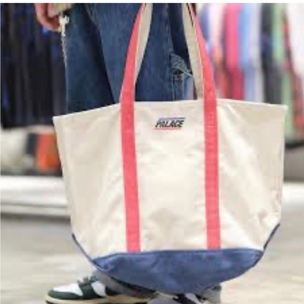 Palace Basically a Tote bag - authentic